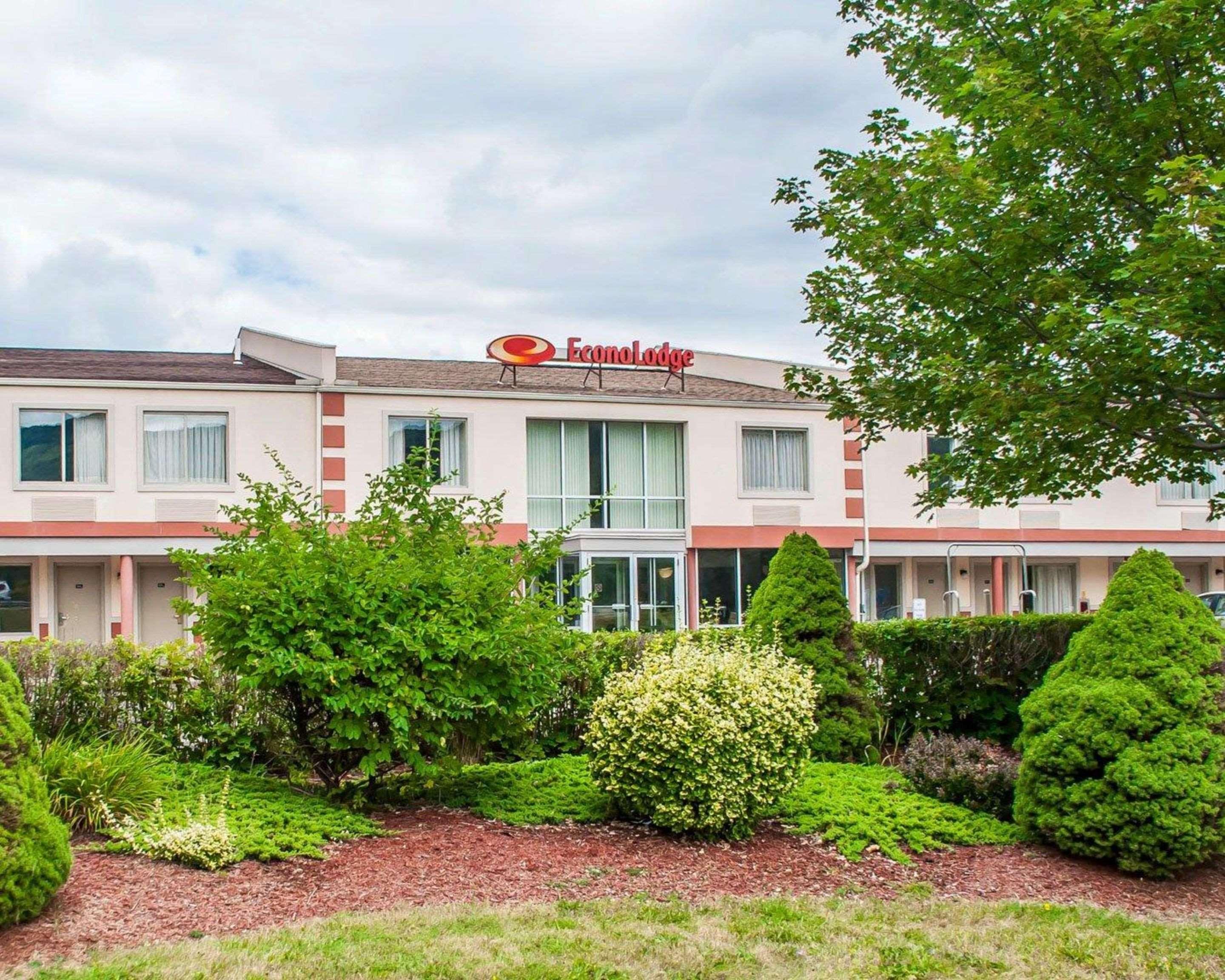 Econo Lodge Elmira-Corning Fisherville Extérieur photo