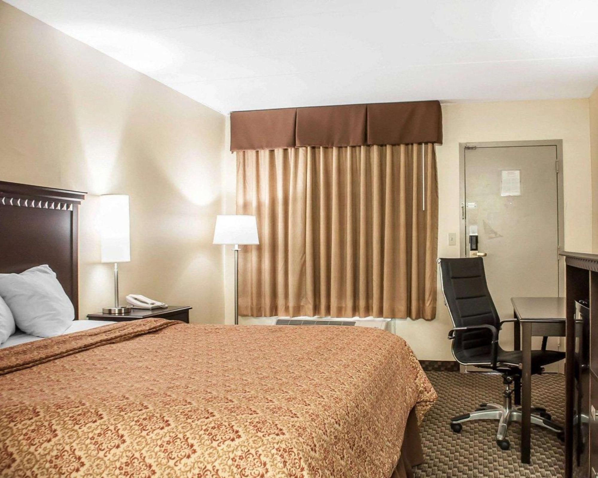 Econo Lodge Elmira-Corning Fisherville Extérieur photo