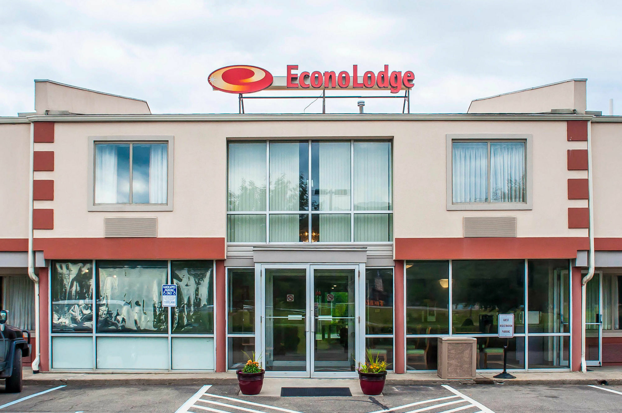 Econo Lodge Elmira-Corning Fisherville Extérieur photo